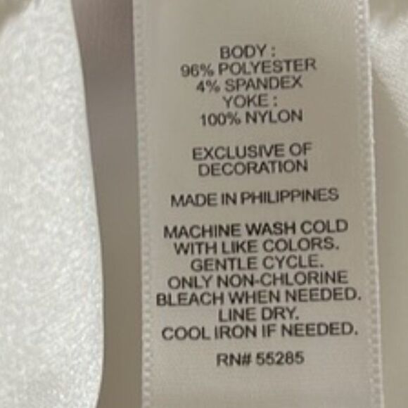 Express Women's White V-Neck Short Sleeve Blouse Lace Detail Size Small NWOT - Picture 9 of 9